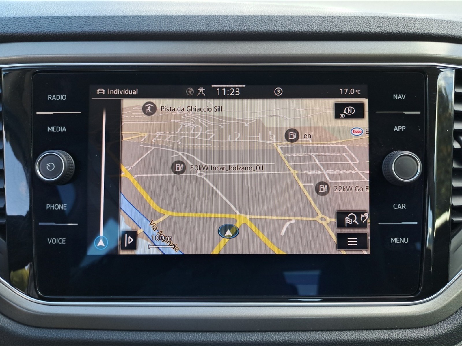 Volkswagen T-Roc 2.0 tdi business 150cv - 18