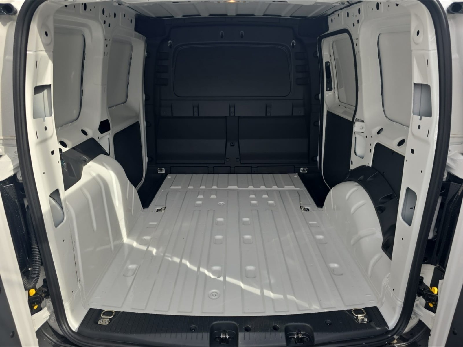 Volkswagen VIC Caddy cargo 2.0 tdi 75cv business - 14