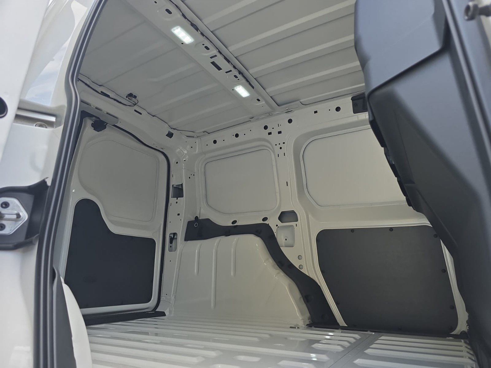 Volkswagen VIC Caddy cargo 2.0 tdi 102cv business - 21