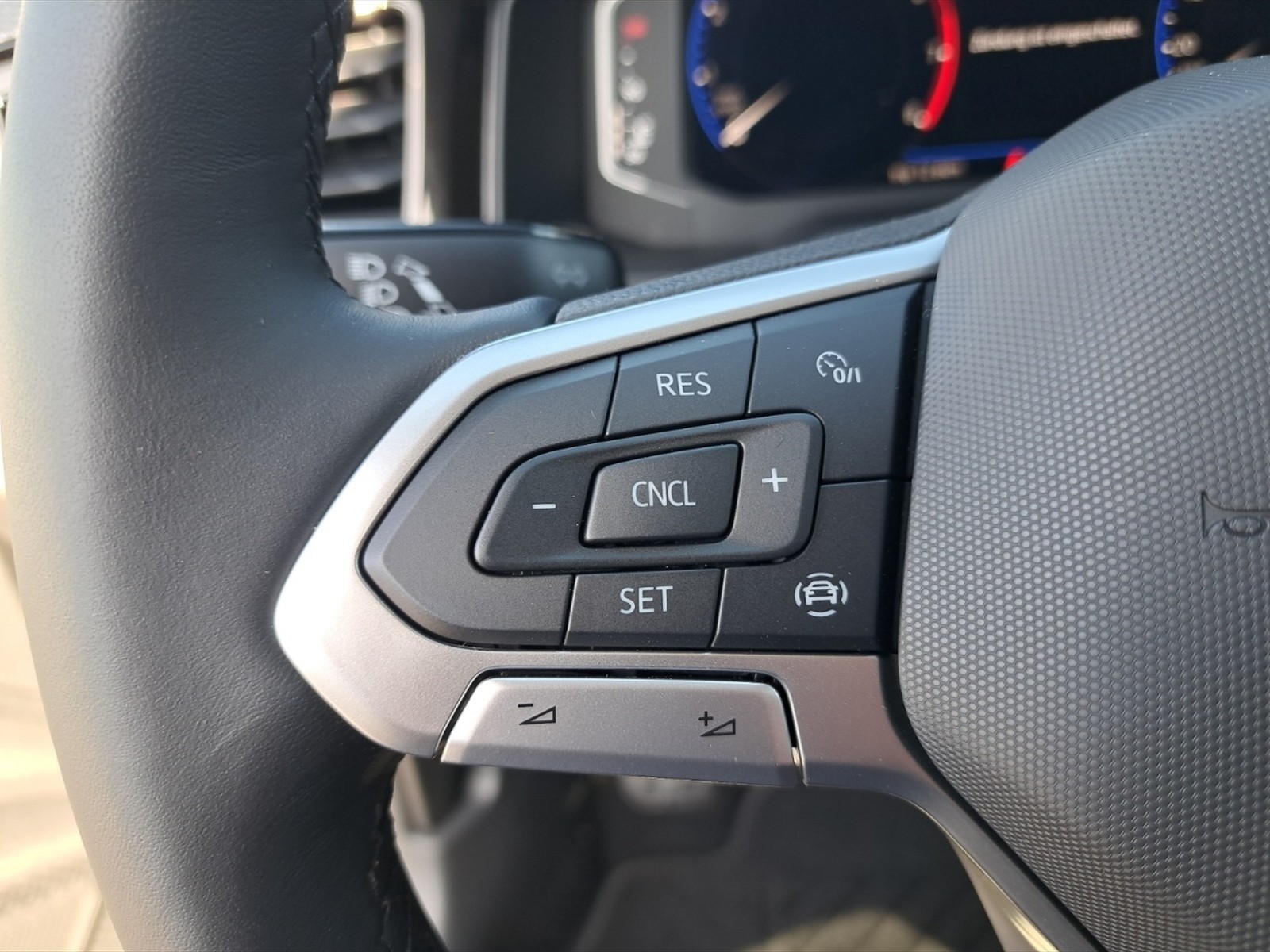 Volkswagen Polo 1.0 evo edition plus 80cv - 13