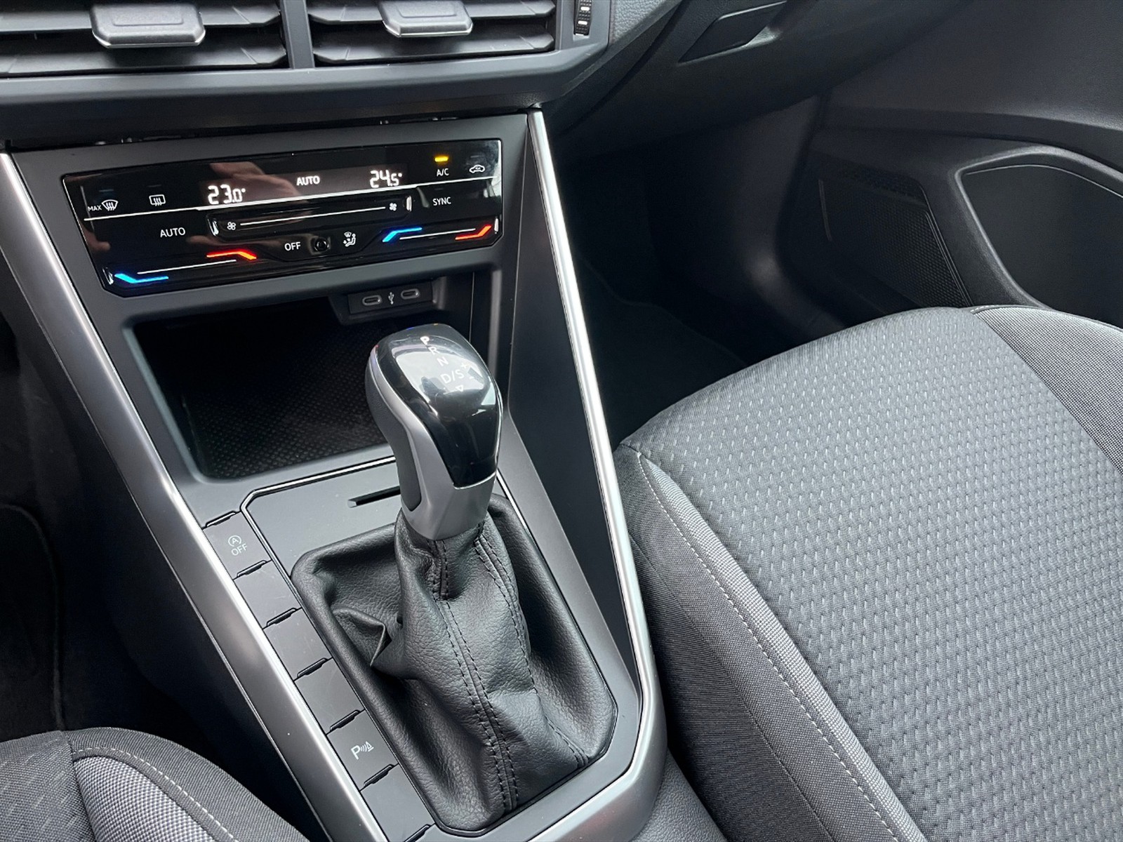 Volkswagen Polo 1.0 tsi life 95cv dsg - 18