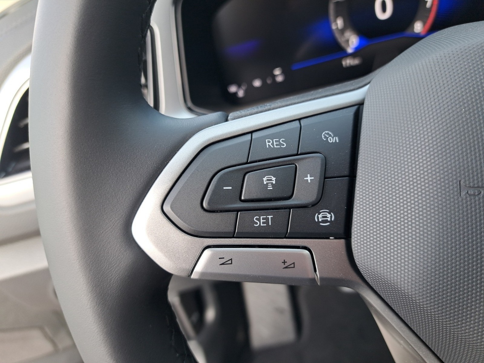 Volkswagen T-Roc 1.0 tsi life 115cv - 13