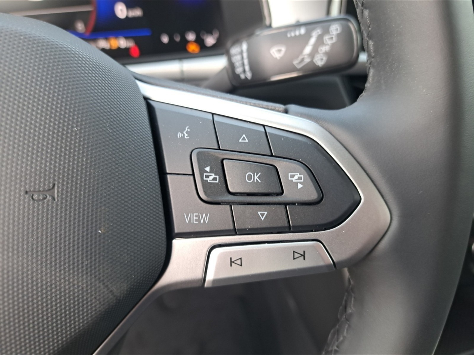 Volkswagen T-Roc 1.0 tsi life 115cv - 14