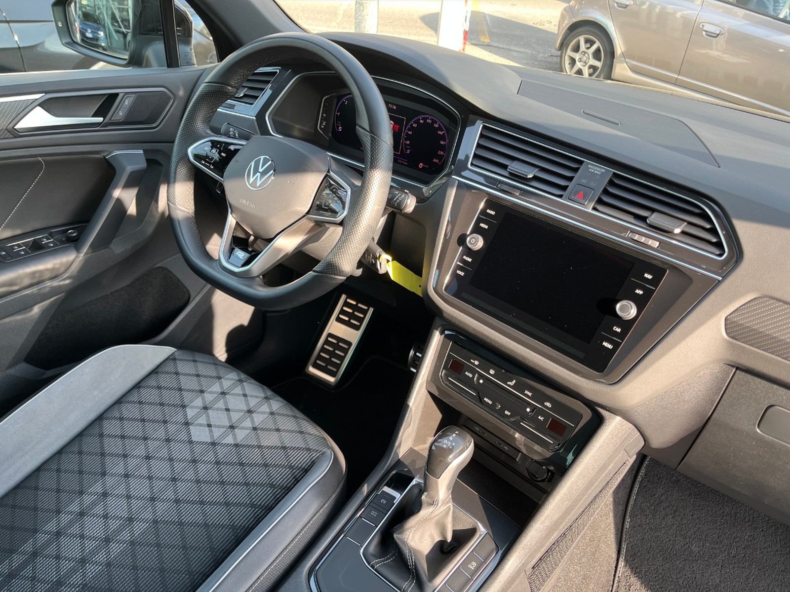 Volkswagen Tiguan 2.0 tdi r-line 150cv dsg - 6