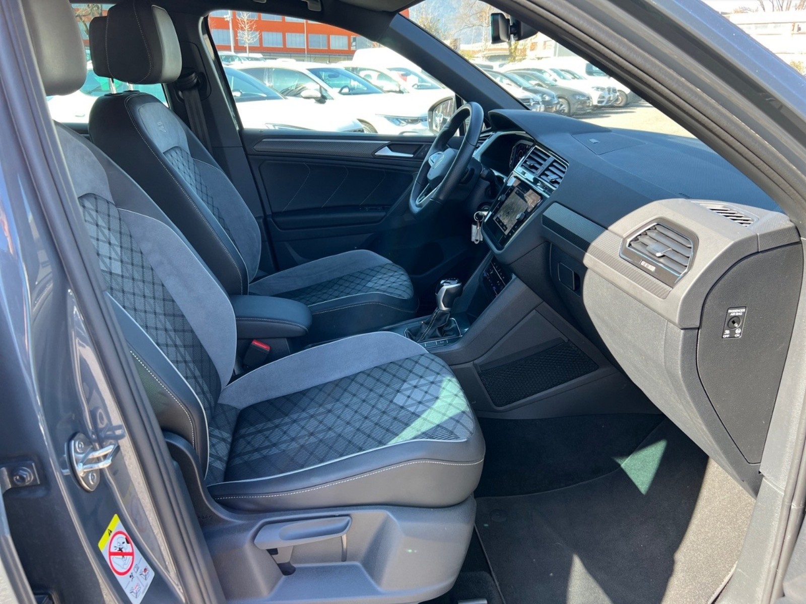 Volkswagen Tiguan 2.0 tdi r-line 150cv dsg - 8