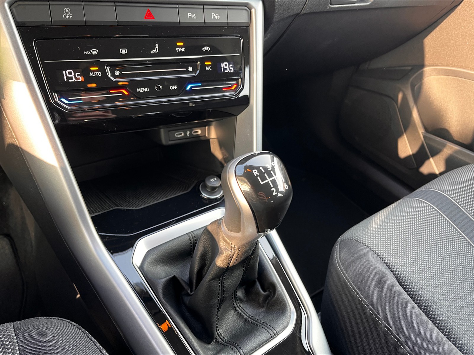 Volkswagen T-Roc 2.0 tdi life 115cv - 18