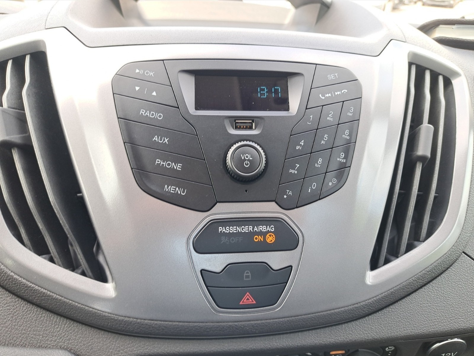 Ford Transit 350 2.0 tdci 170cv trend l3 e6 - 11