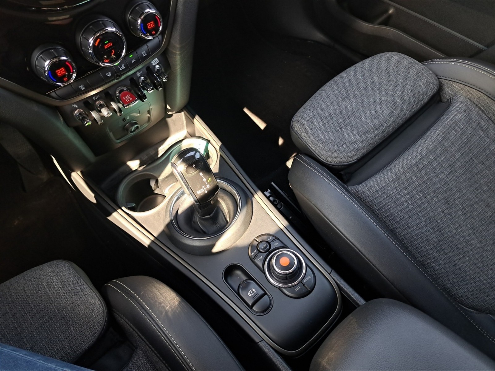 Mini Countryman 2.0 cooper d hype all4 auto my18 - 19