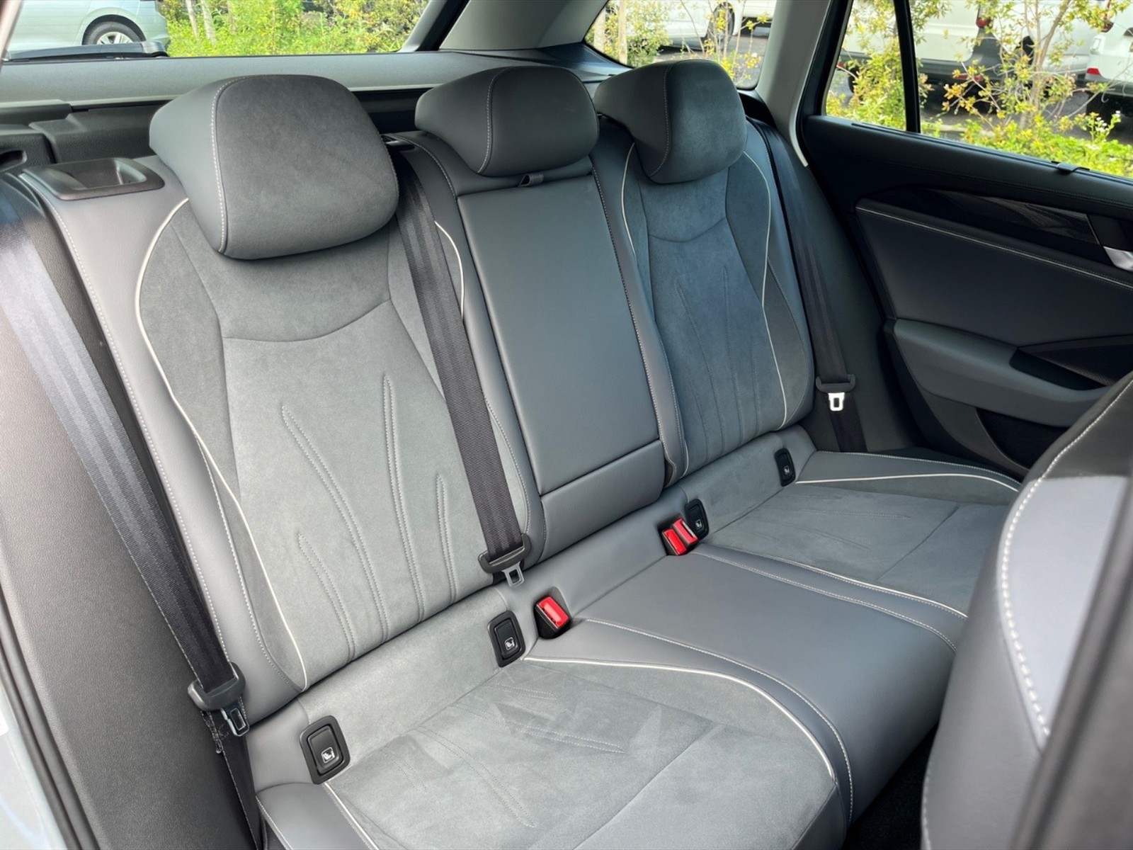 Volkswagen Passat 2.0 tdi scr business 150cv dsg - 9