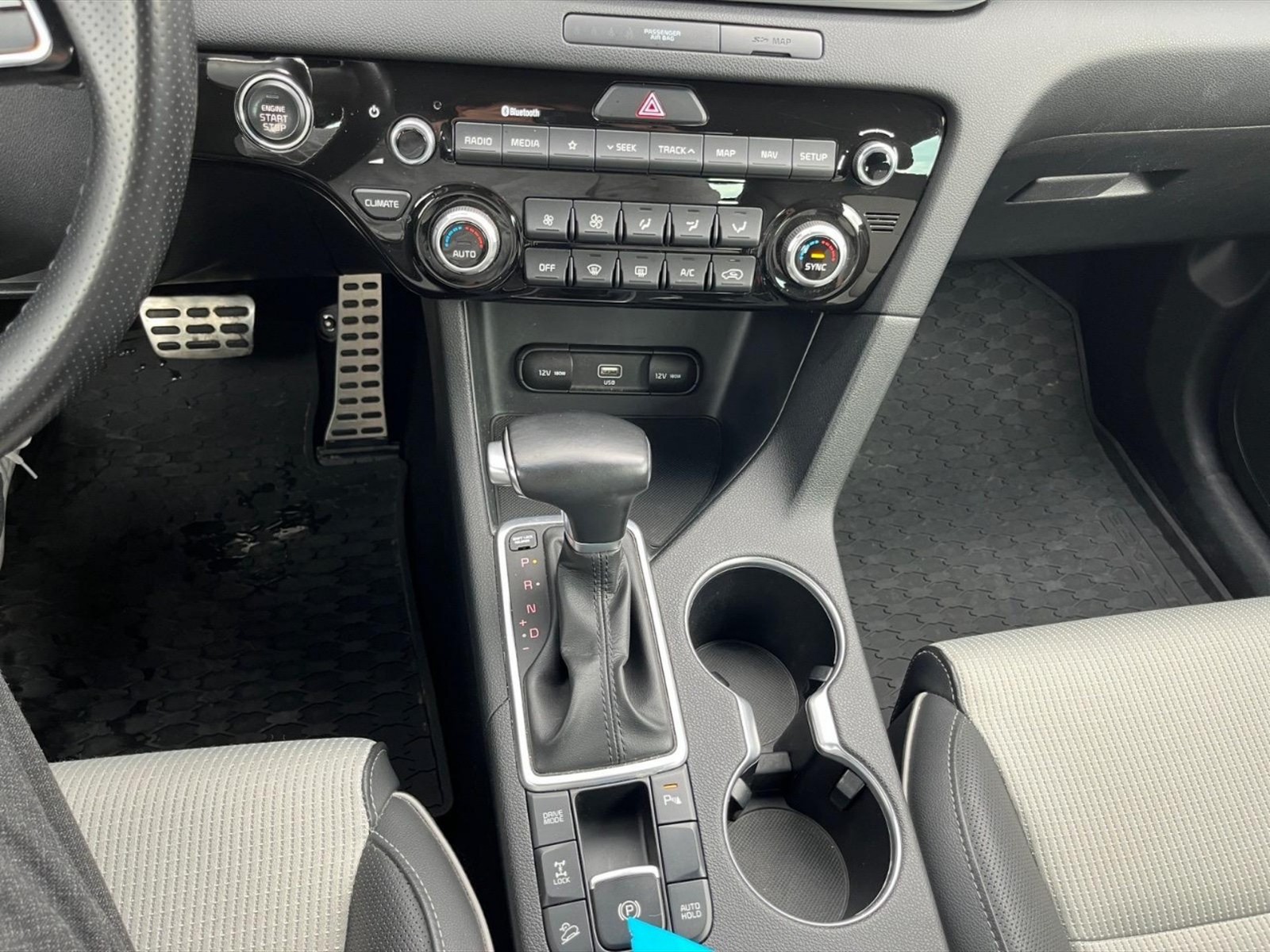 Kia Sportage 2.0 crdi mhev gt line awd at8 - 19