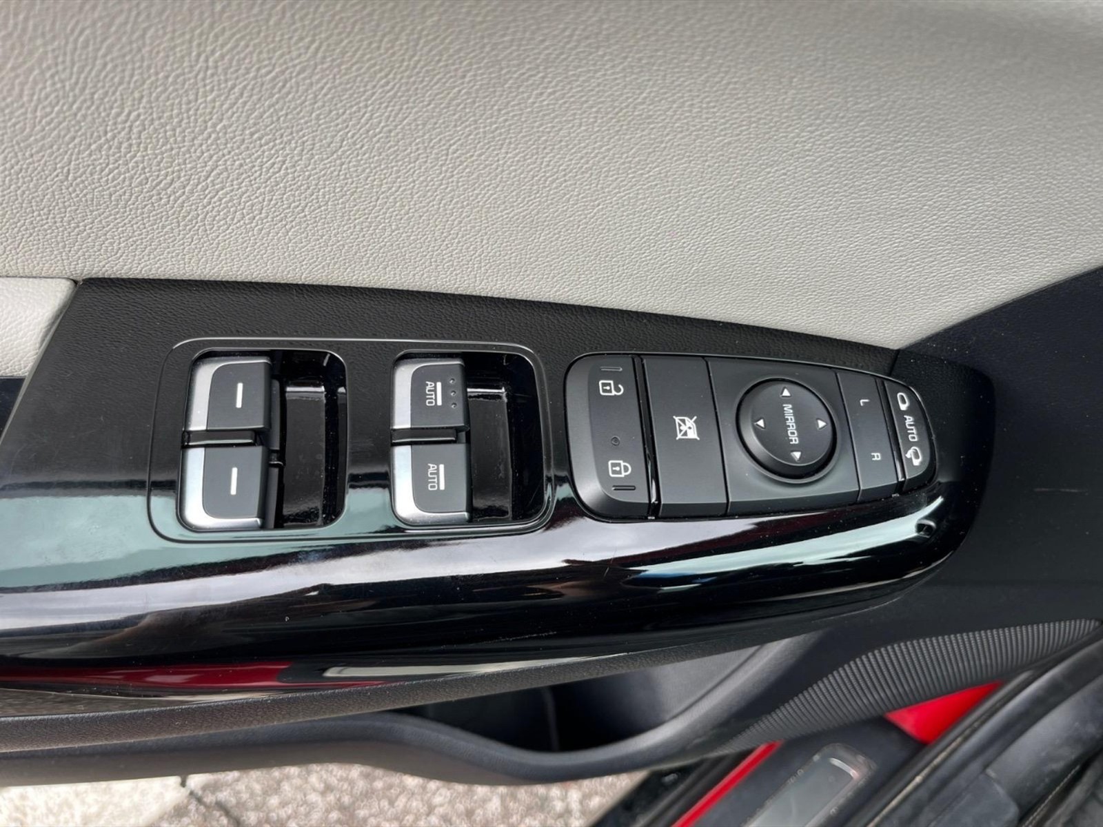 Kia Sportage 2.0 crdi mhev gt line awd at8 - 23