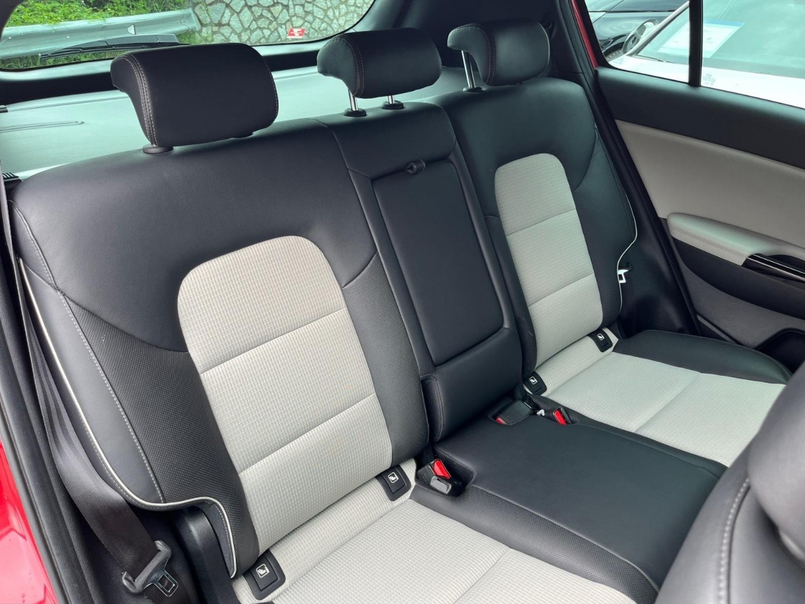 Kia Sportage 2.0 crdi mhev gt line awd at8 - 9