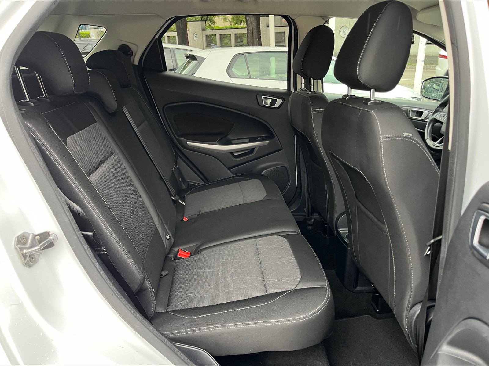 Ford EcoSport 1.5 tdci business 100cv - 9