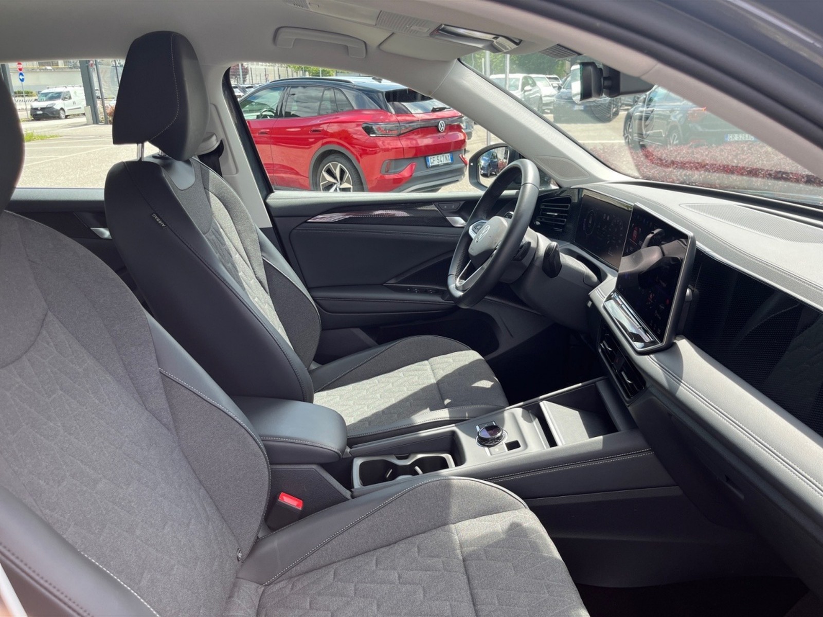 Volkswagen Tiguan 2.0 tdi life 150cv dsg - 8