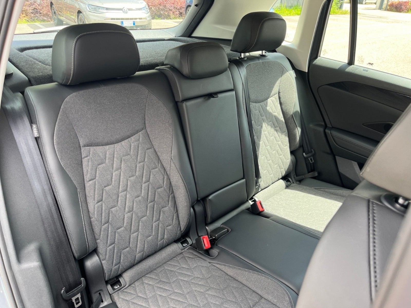 Volkswagen Tiguan 2.0 tdi life 150cv dsg - 9