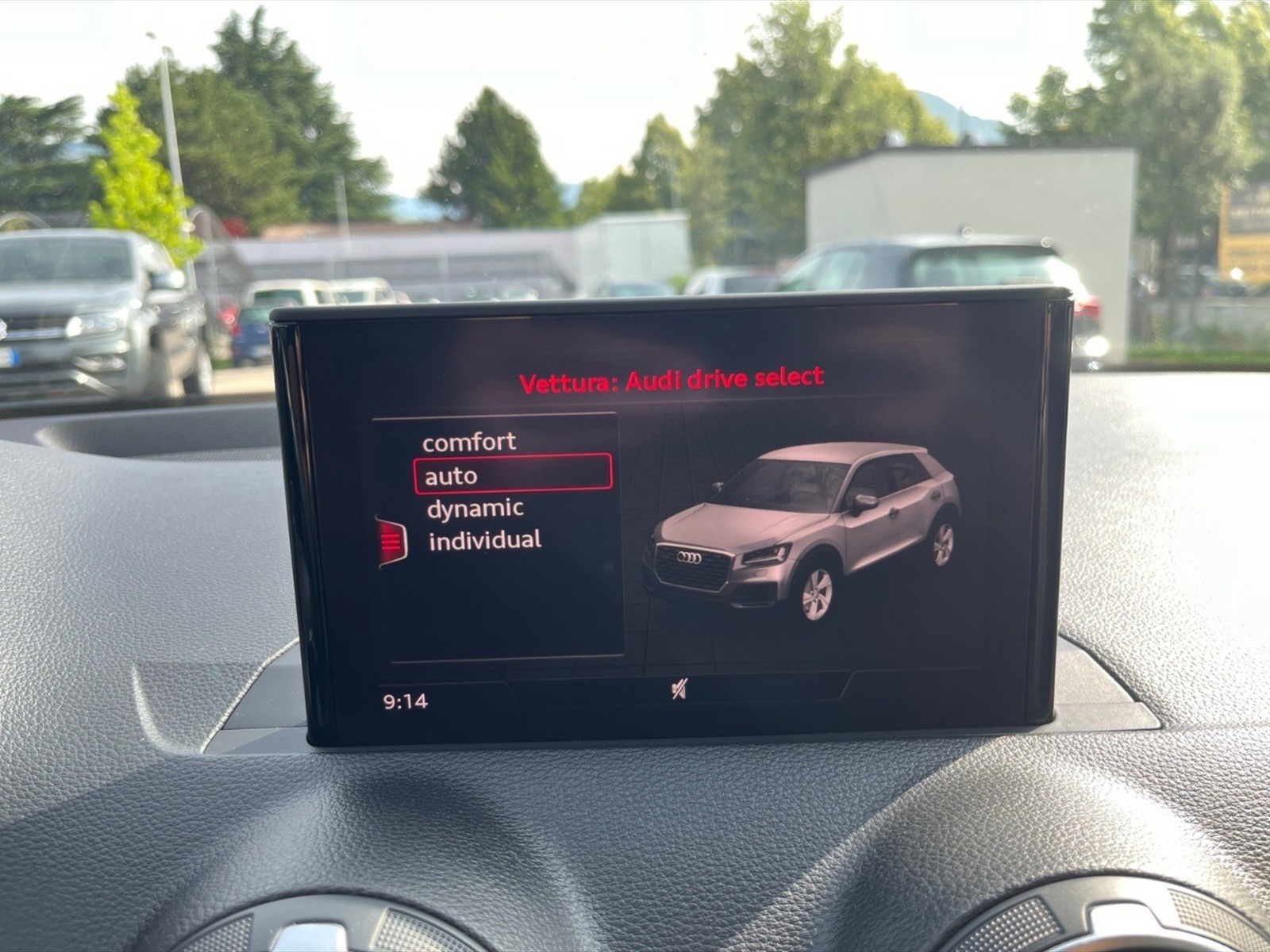 Audi Q2 30 1.6 tdi admired - 16