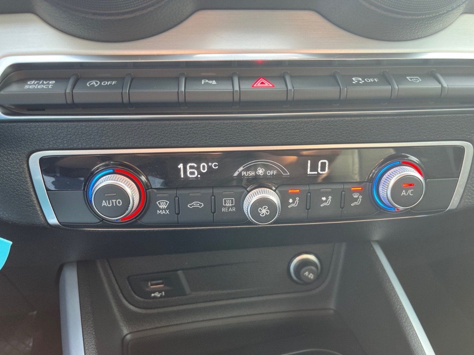 Audi Q2 30 1.6 tdi admired - 19