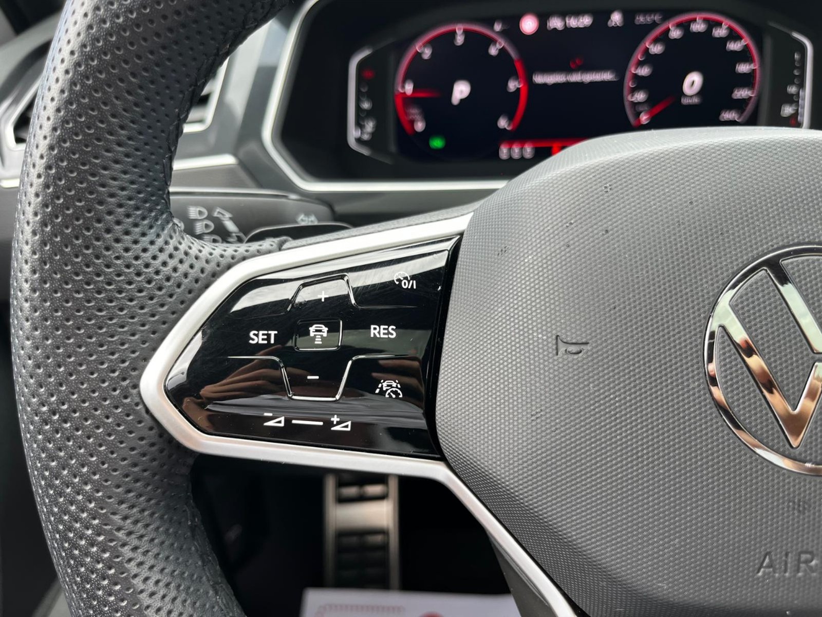 Volkswagen Tiguan 2.0 tdi r-line 4motion 200cv dsg - 14