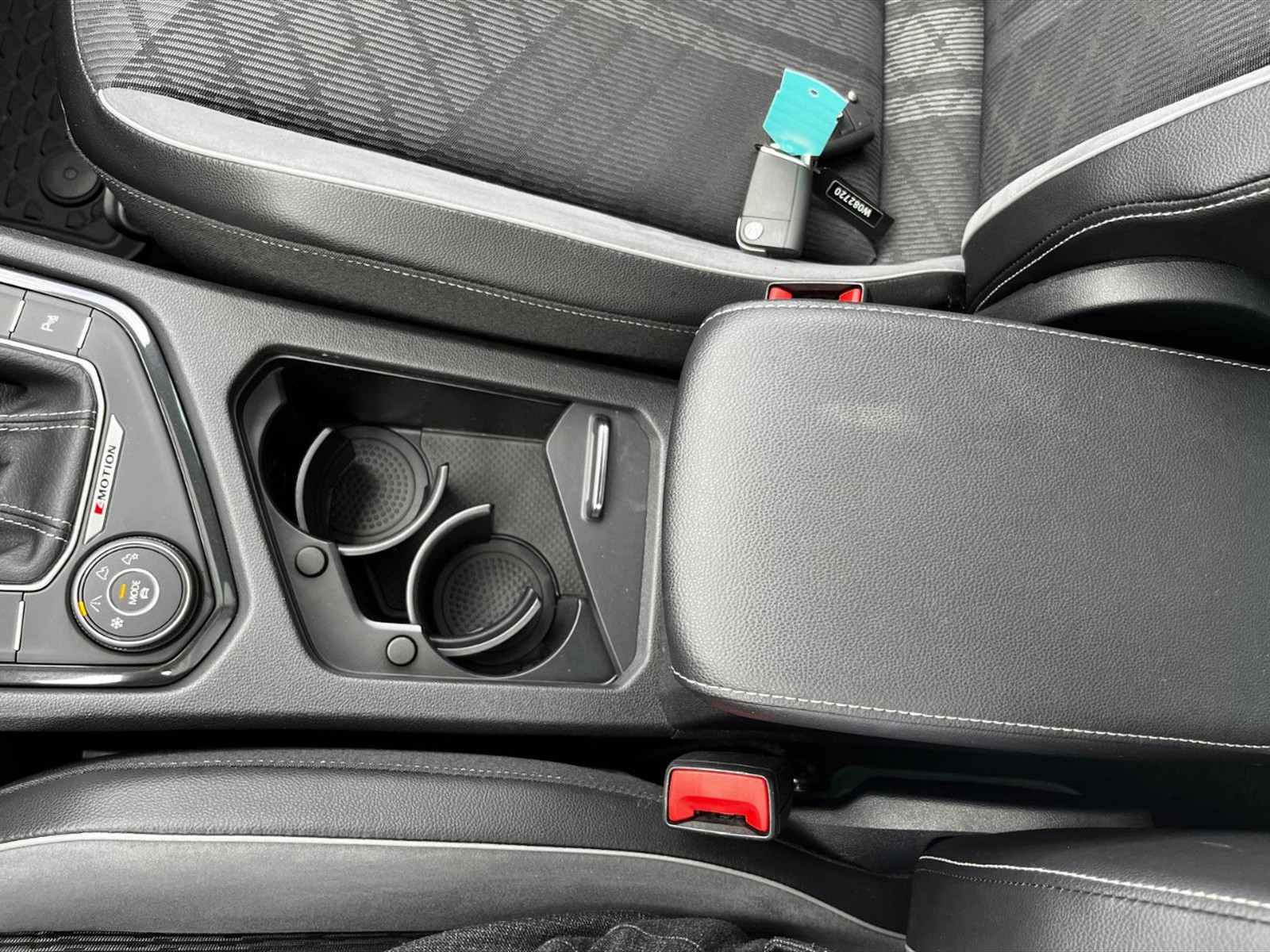 Volkswagen Tiguan 2.0 tdi r-line 4motion 200cv dsg - 23