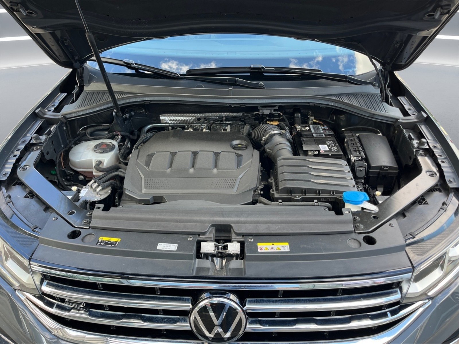 Volkswagen Tiguan 2.0 tdi r-line 4motion 150cv dsg - 11