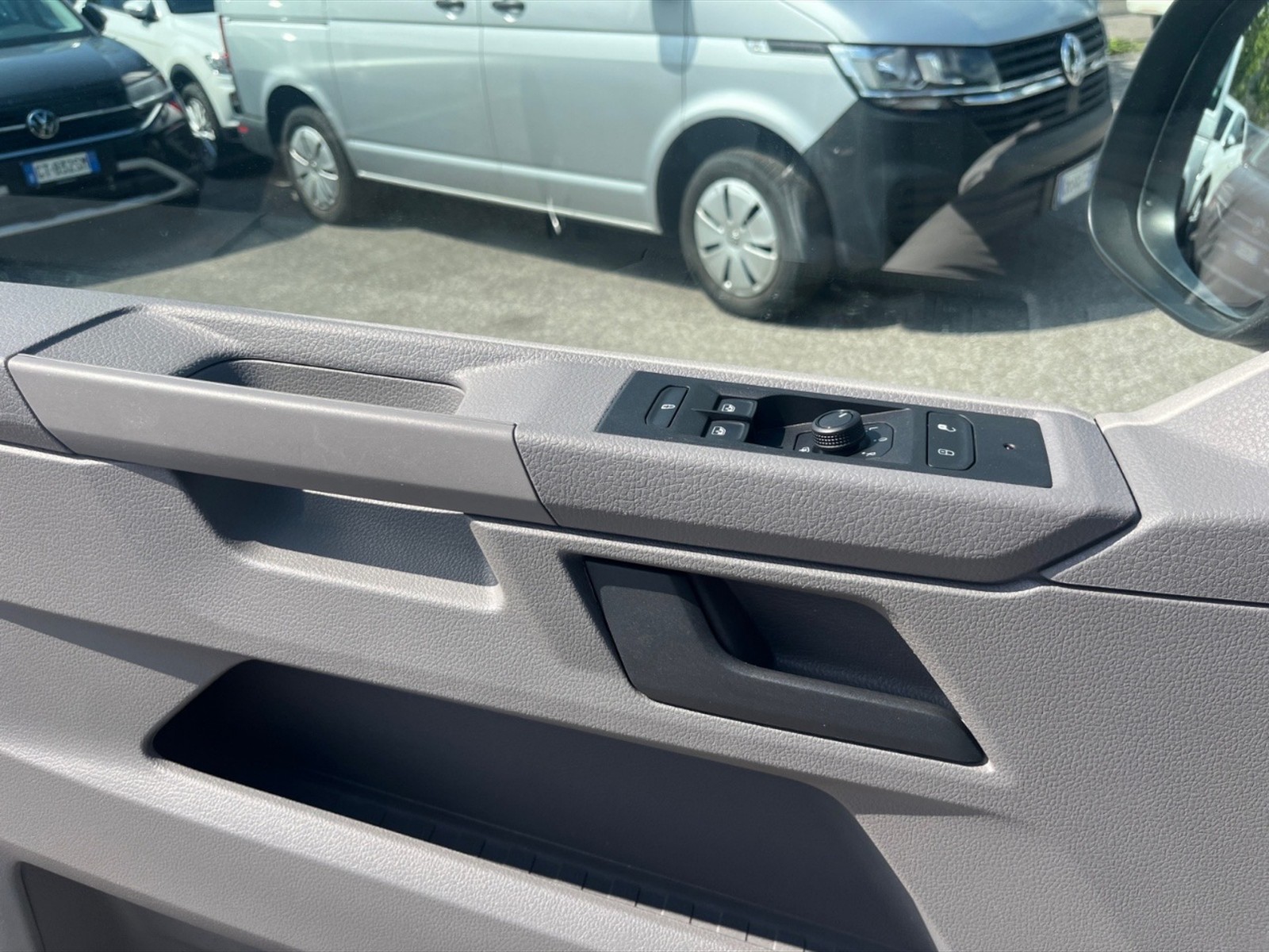 Volkswagen T6.1 Caravelle t6.1 2.0 tdi 150cv comfortline p.c. - 23