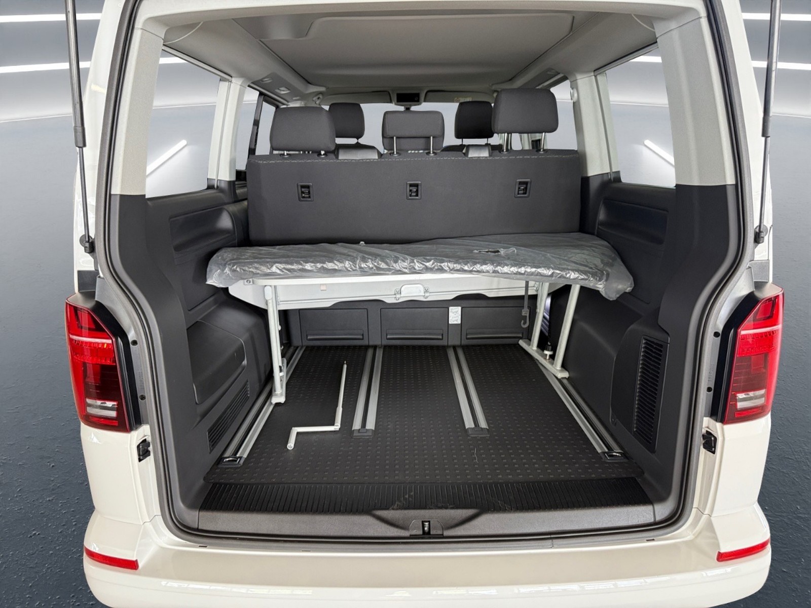 Volkswagen T6.1 California California 2.0 Tdi Beach Camper 150cv - 11