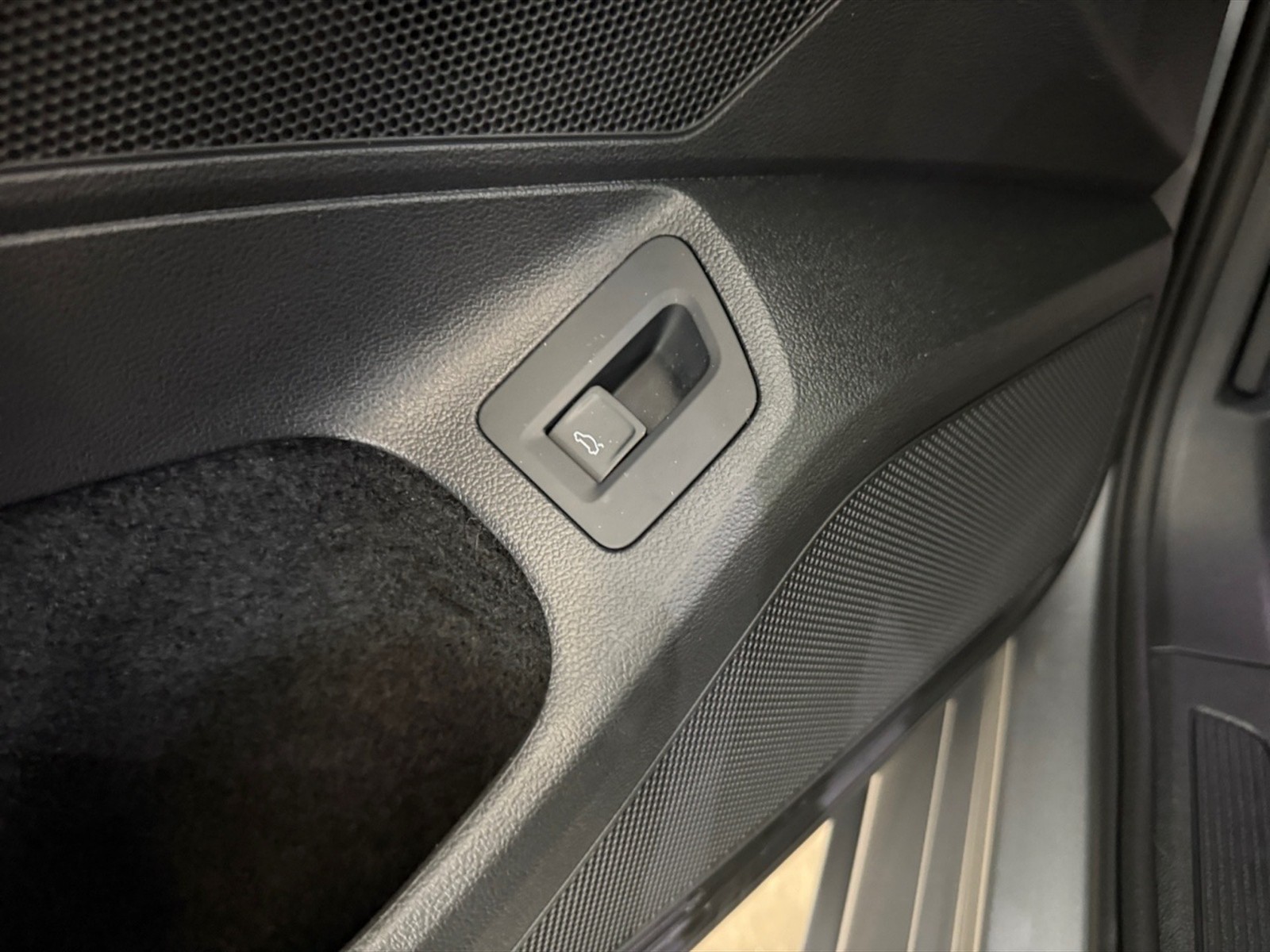 Volkswagen Passat variant 2.0 tdi business 150cv dsg - 24