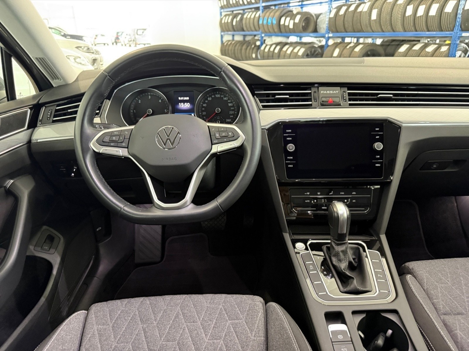 Volkswagen Passat variant 2.0 tdi business 150cv dsg - 9