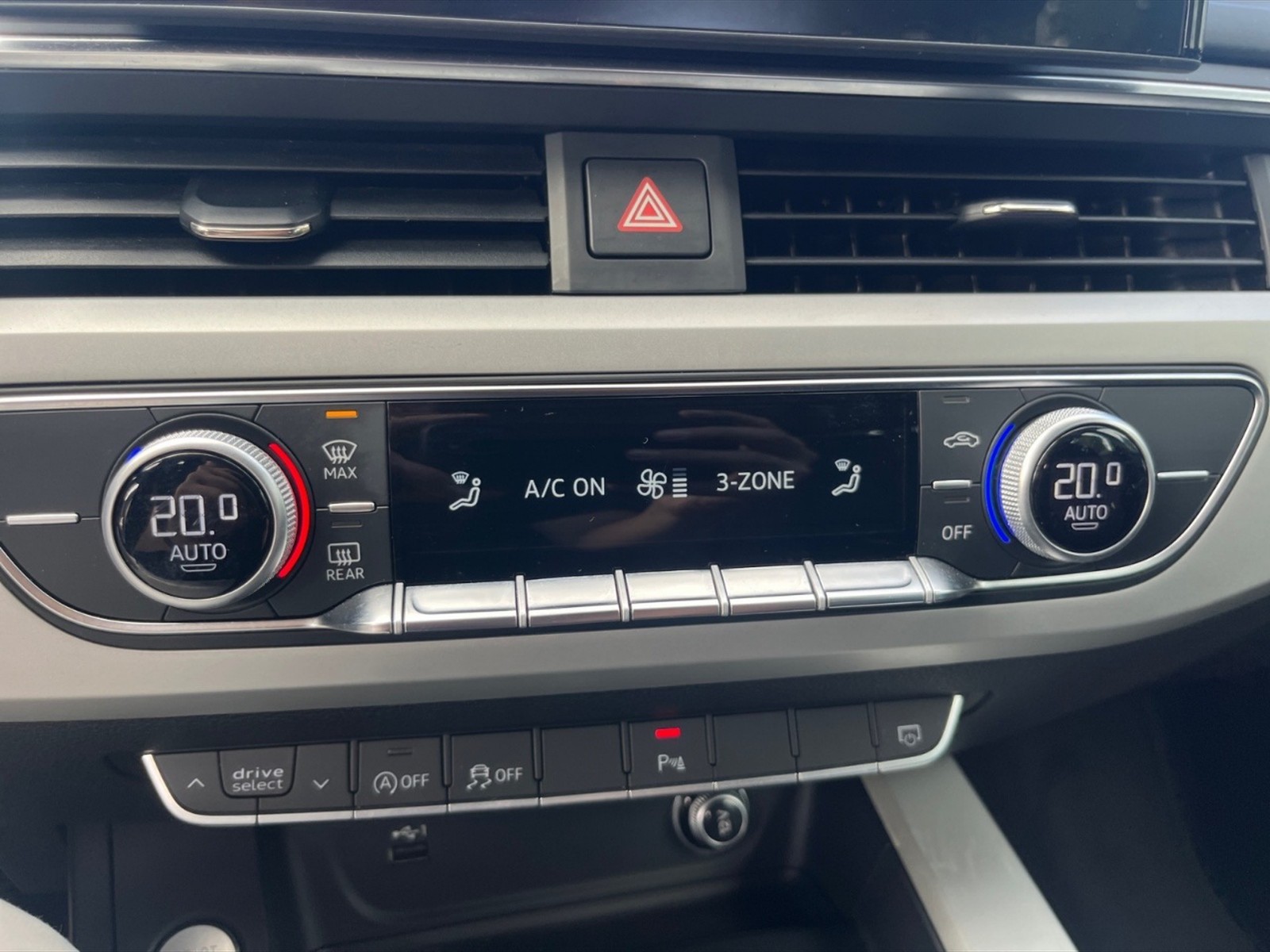 Audi A4 avant 35 2.0 tdi mhev business advanced 163cv s-tronic - 21