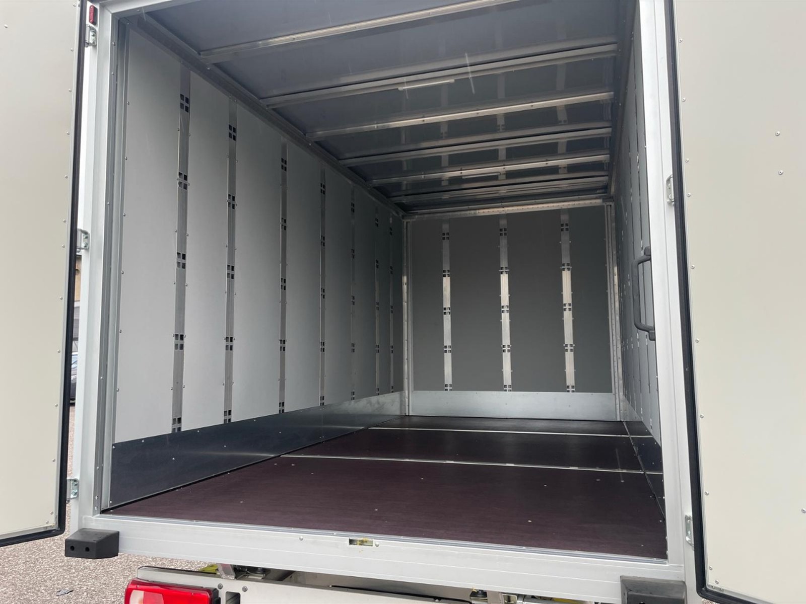 Volkswagen VIC Crafter 35 2.0 bitdi 140cv l4 carro onnicar - 11