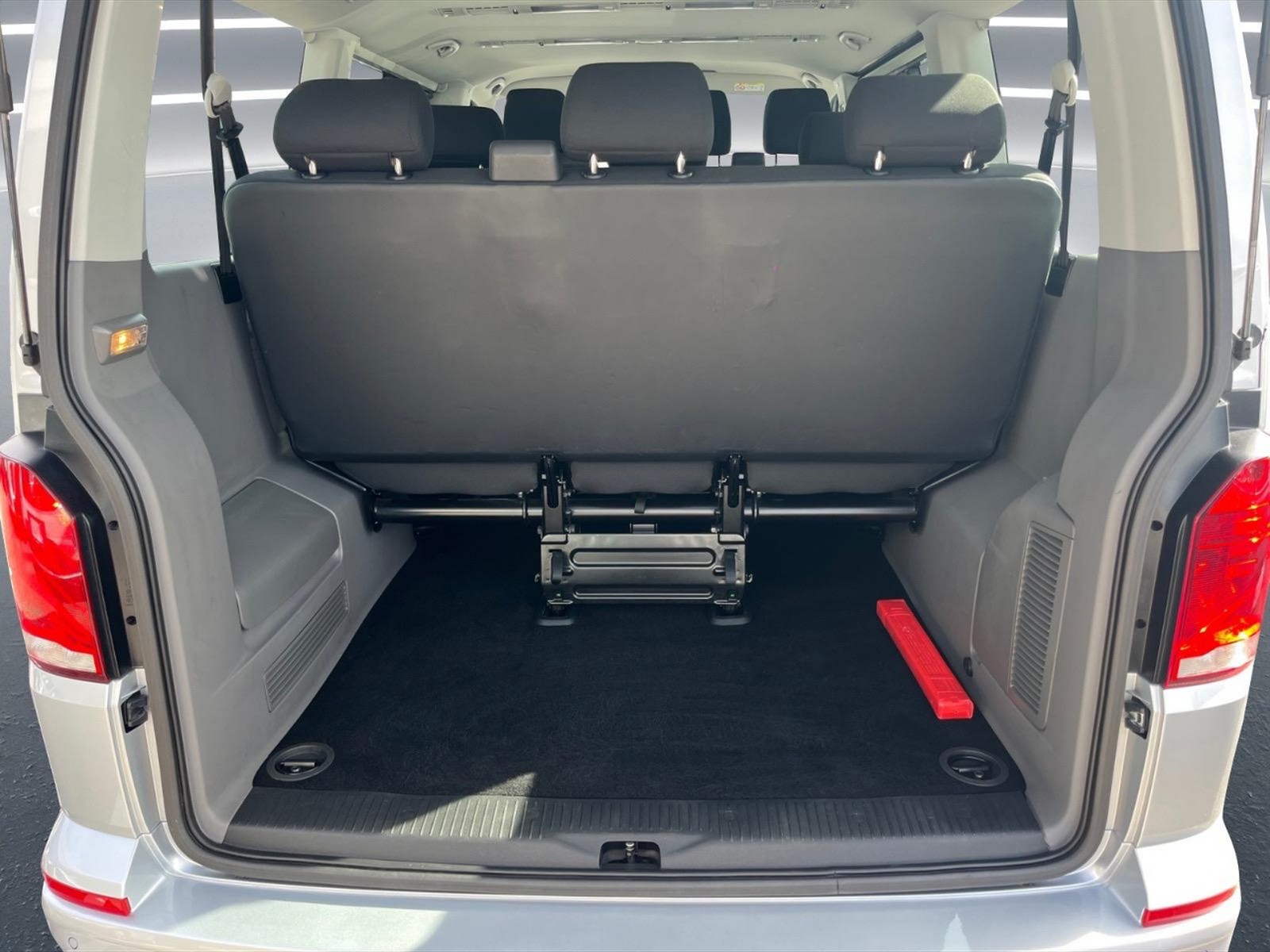 Volkswagen T6.1 Caravelle t6.1 2.0 tdi 150cv 3.2t comfortline p.l. dsg7 - 14