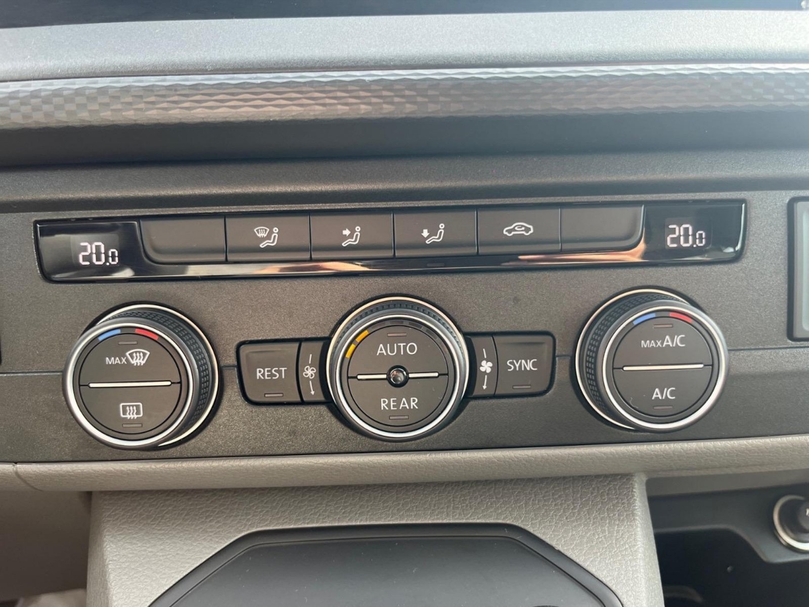 Volkswagen T6.1 Caravelle t6.1 2.0 tdi 150cv 3.2t comfortline p.l. dsg7 - 21