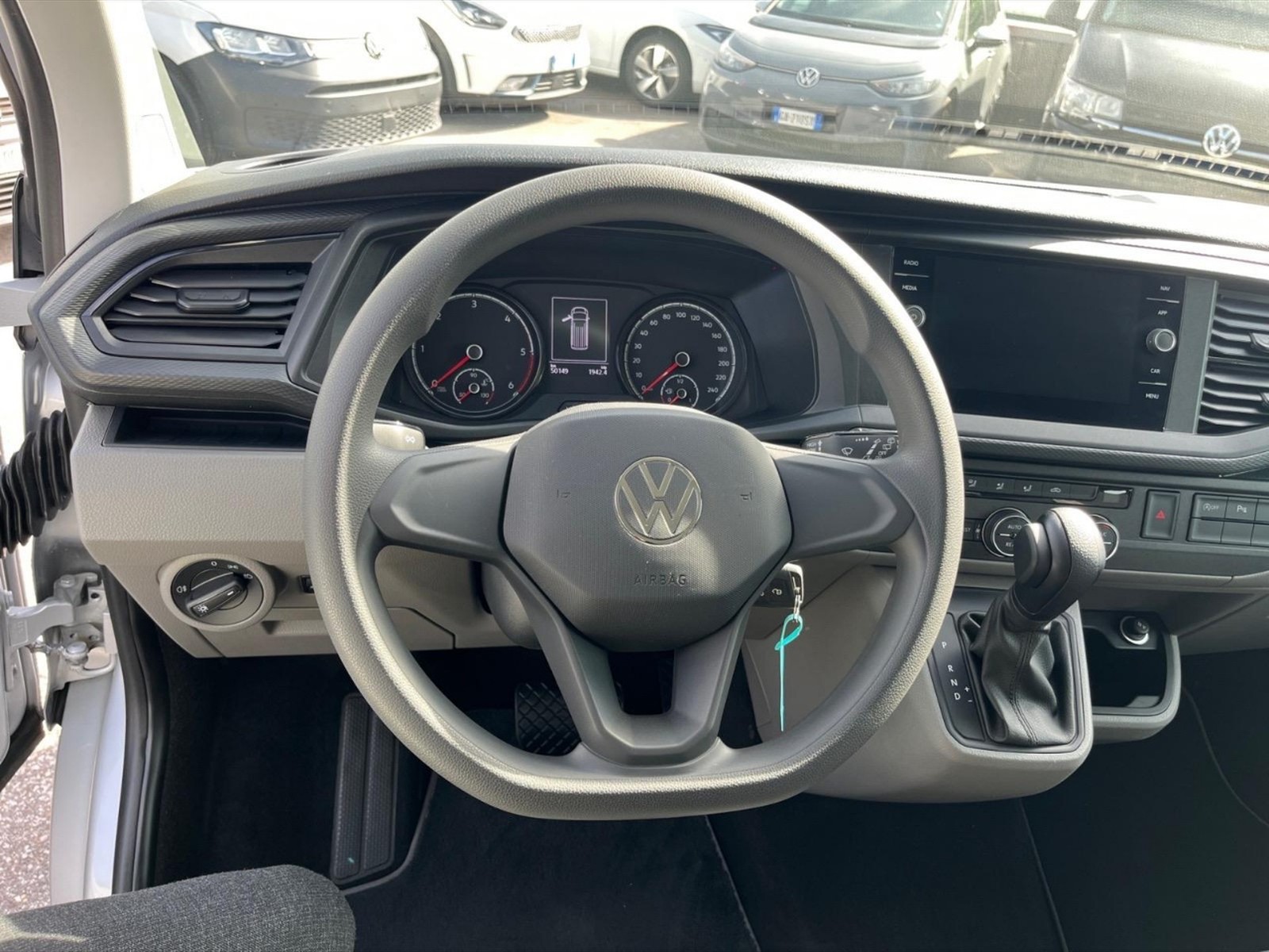 Volkswagen T6.1 Caravelle t6.1 2.0 tdi 150cv 3.2t comfortline p.l. dsg7 - 8