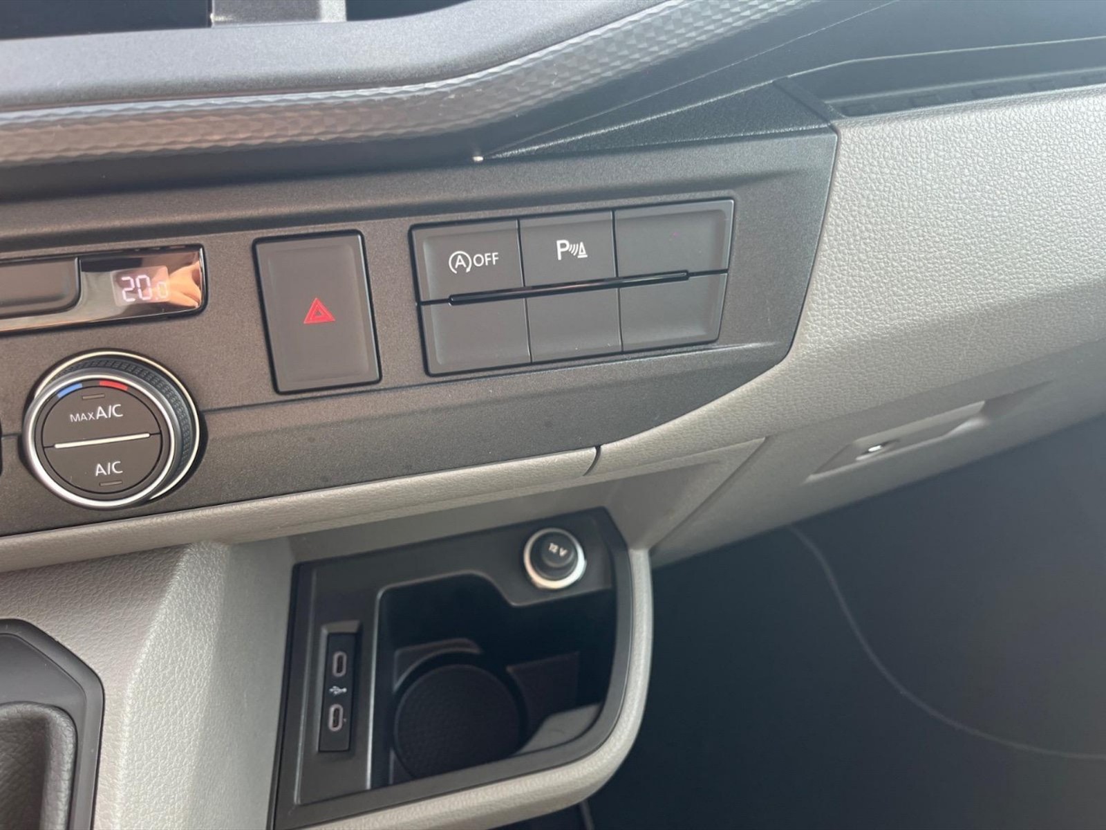 Volkswagen T6.1 Caravelle t6.1 2.0 tdi 150cv 3.2t comfortline p.l. dsg7 - 9