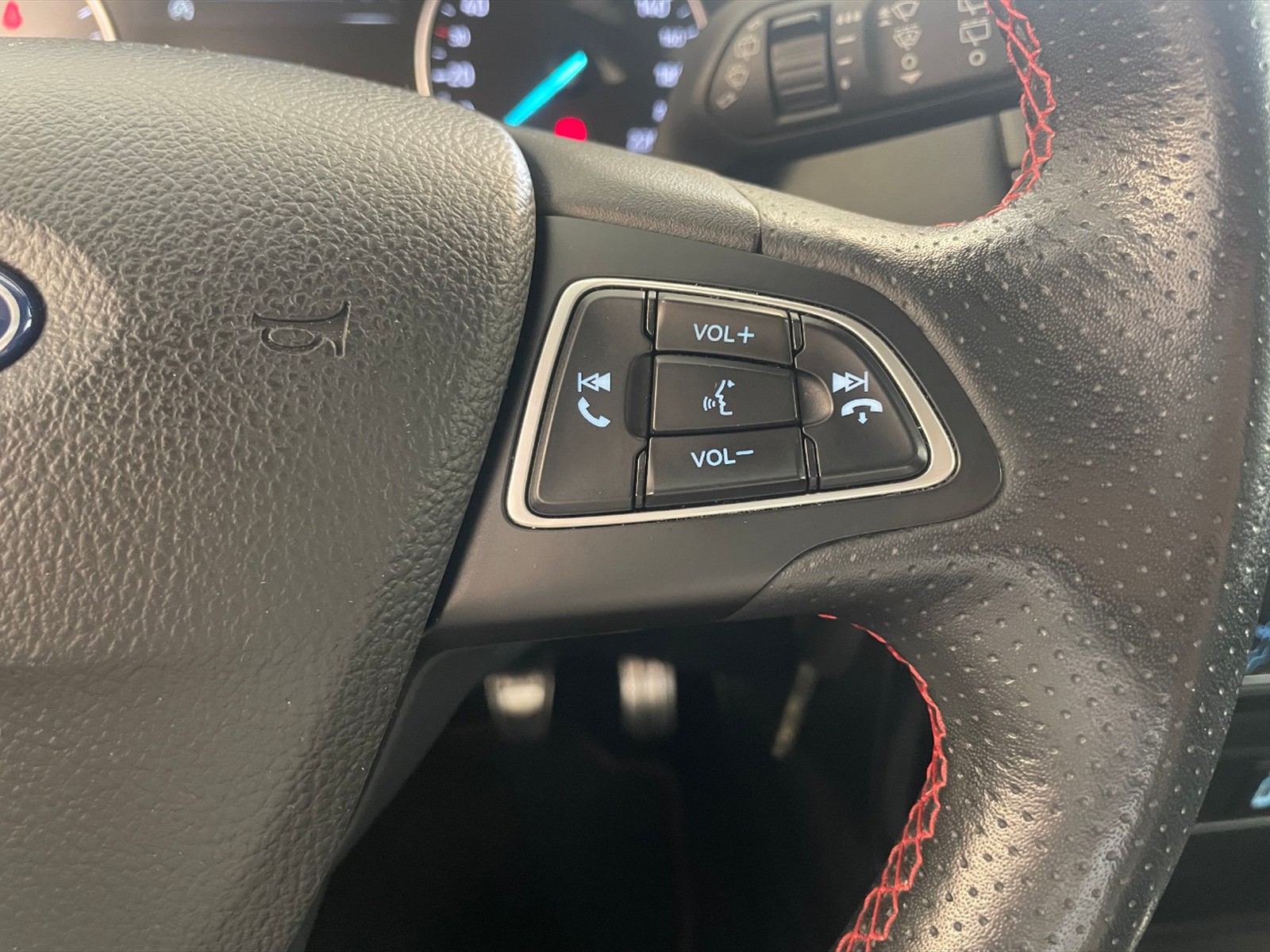 Ford EcoSport 1.5 ecoblue st-line black edition s&s 95cv my20.25 - 18