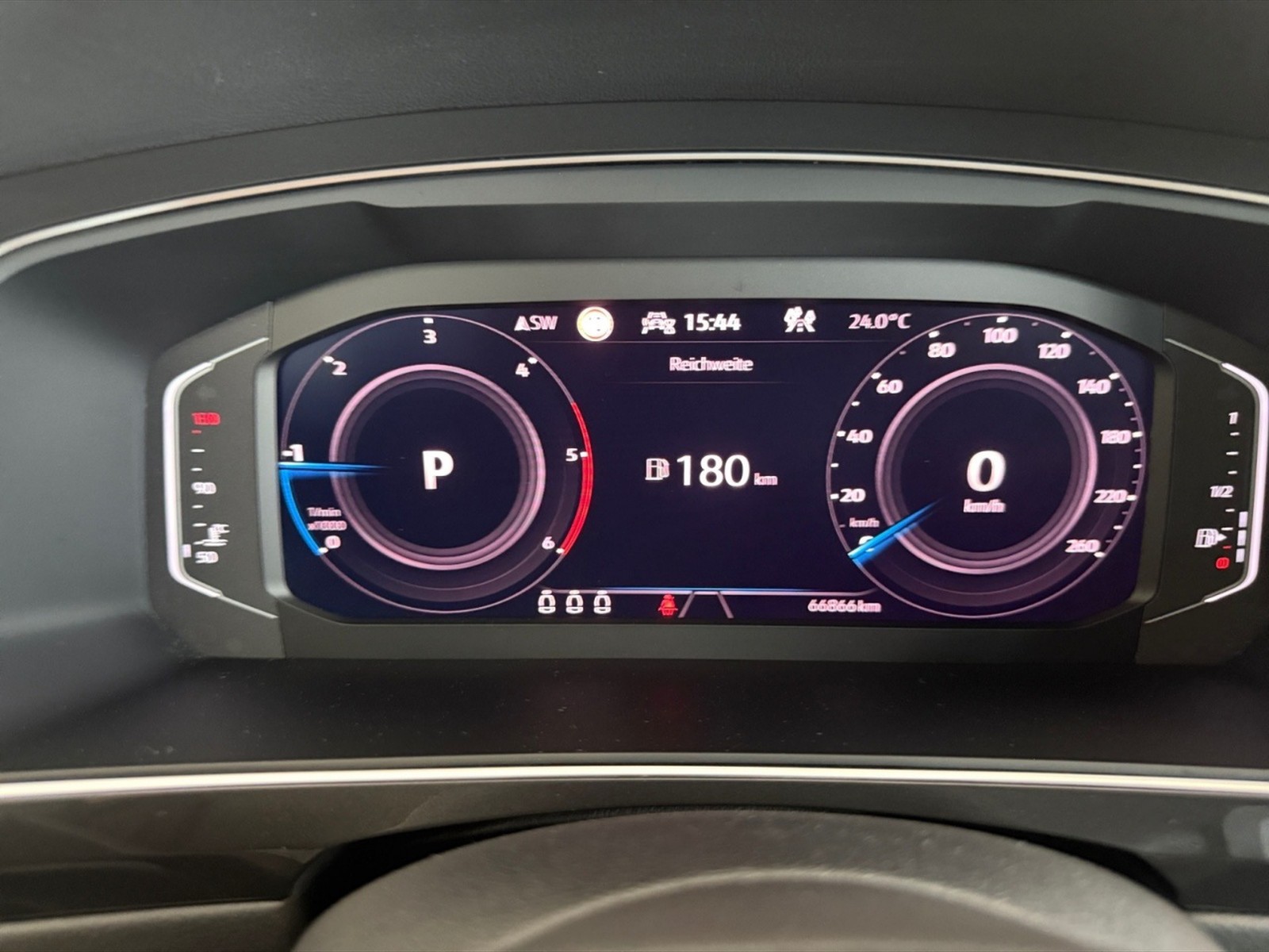 Volkswagen Tiguan 2.0 tdi elegance 4motion 200cv dsg - 17