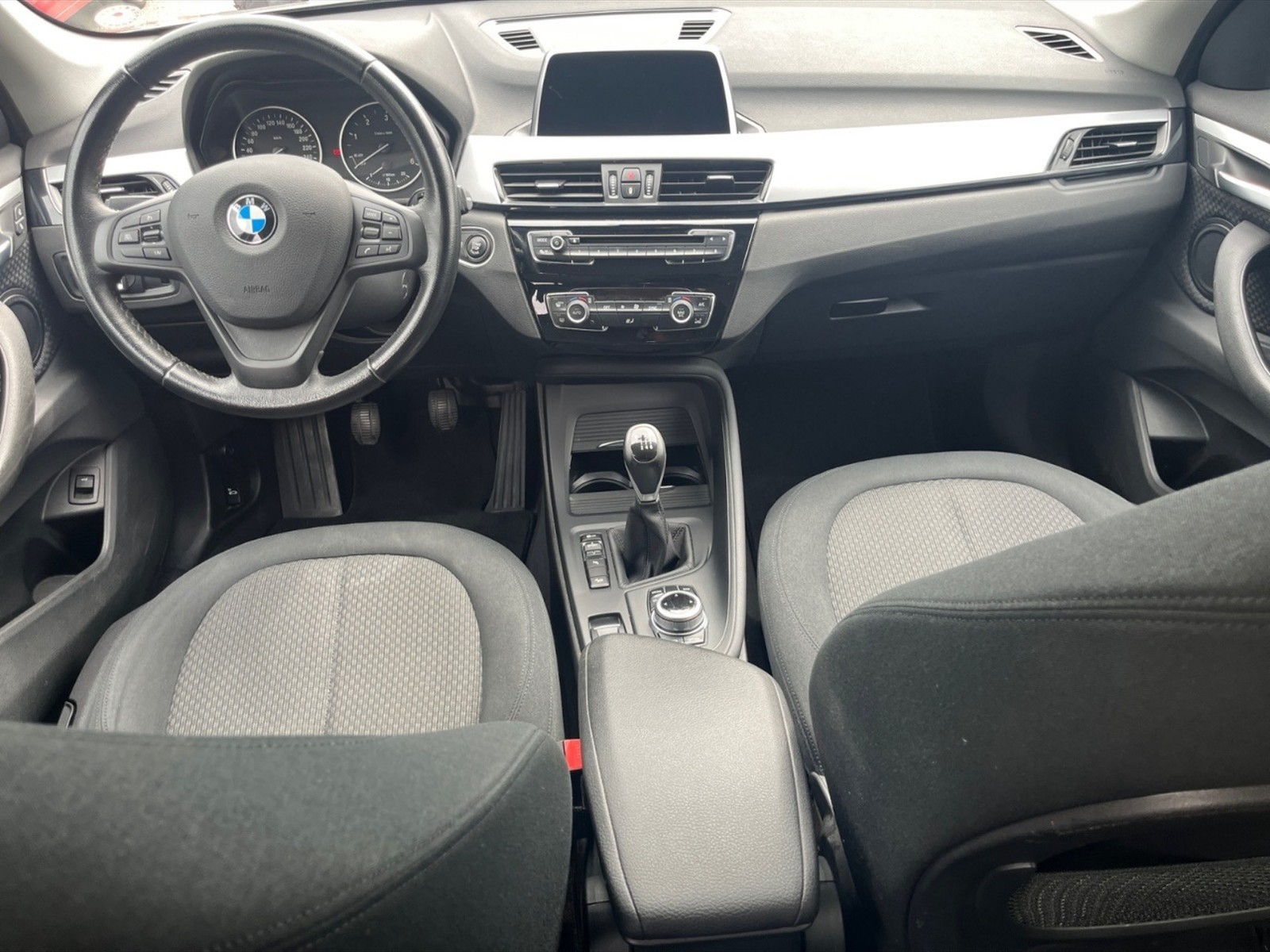 BMW X1 xdrive18d business - 6