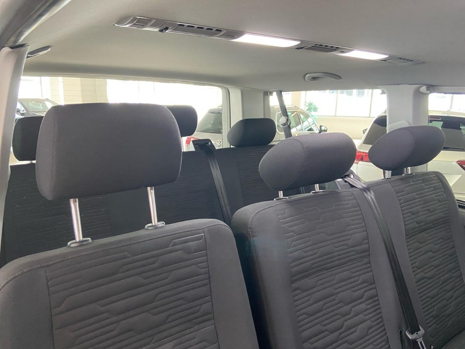 Volkswagen T6.1 Caravelle t6.1 2.0 tdi 150cv comfortline p.c. dsg7 - 11