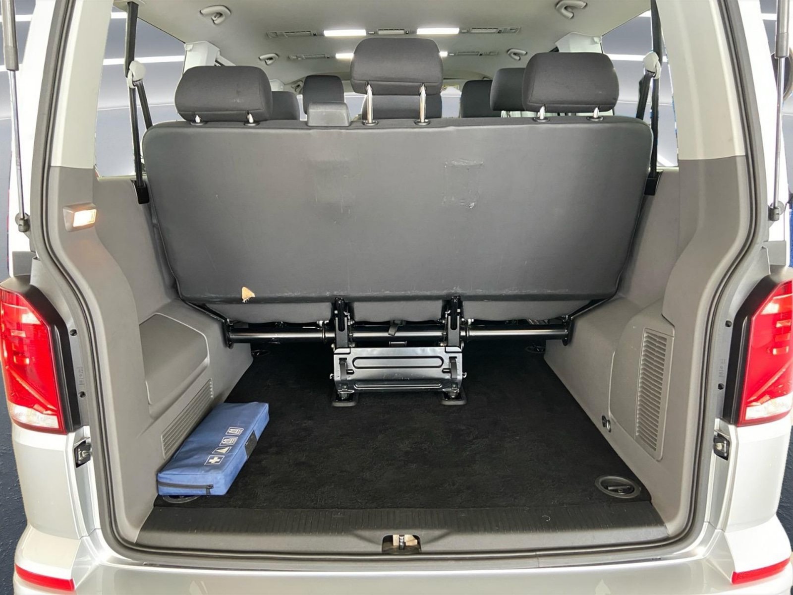 Volkswagen T6.1 Caravelle t6.1 2.0 tdi 150cv comfortline p.c. dsg7 - 13