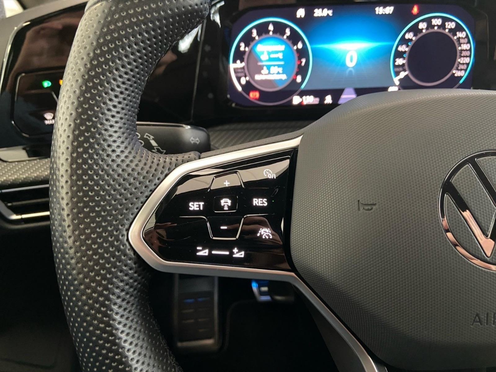 Volkswagen Golf 1.5 tsi evo r-line 130cv - 16