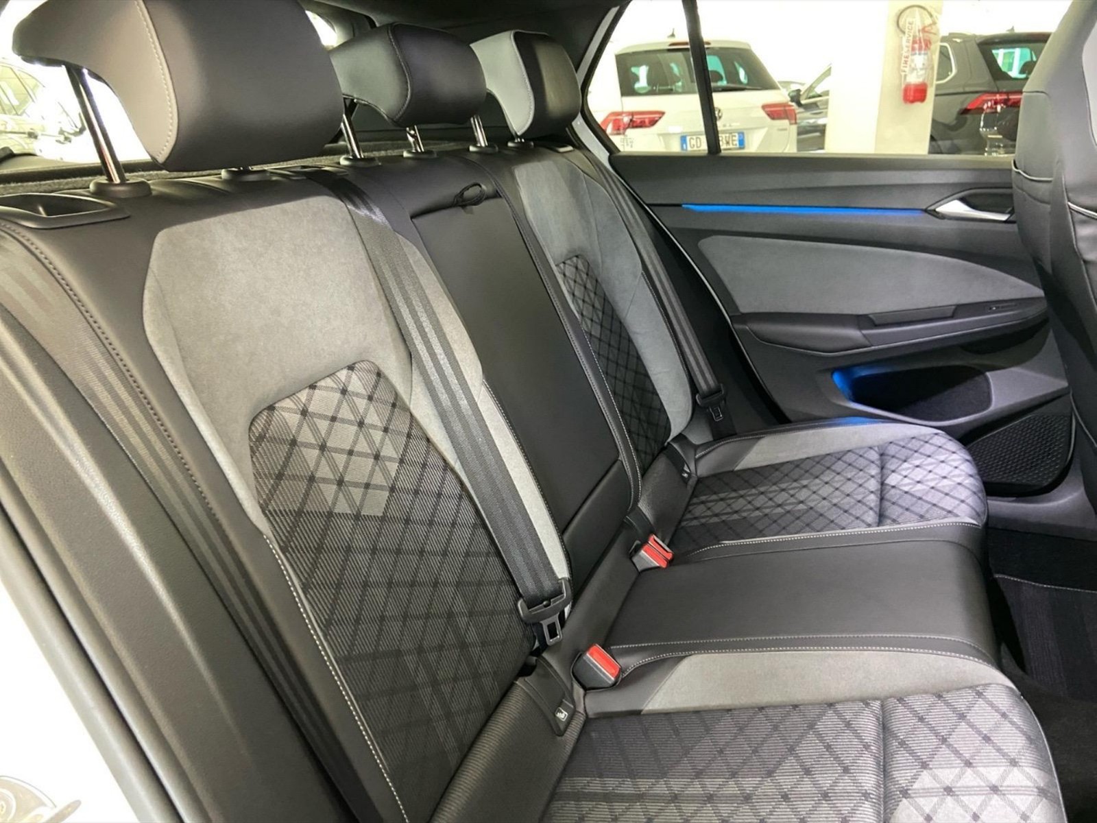 Volkswagen Golf 1.5 tsi evo r-line 130cv - 10