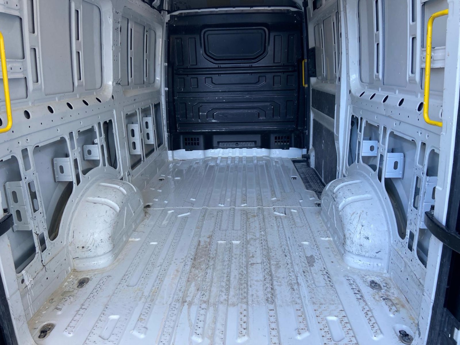 Volkswagen VIC Crafter 35 2.0 tdi 140cv l3h3 business - 11