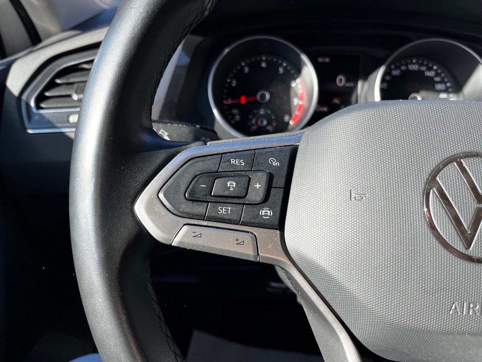 Volkswagen Tiguan 1.5 tsi life 130cv - 13