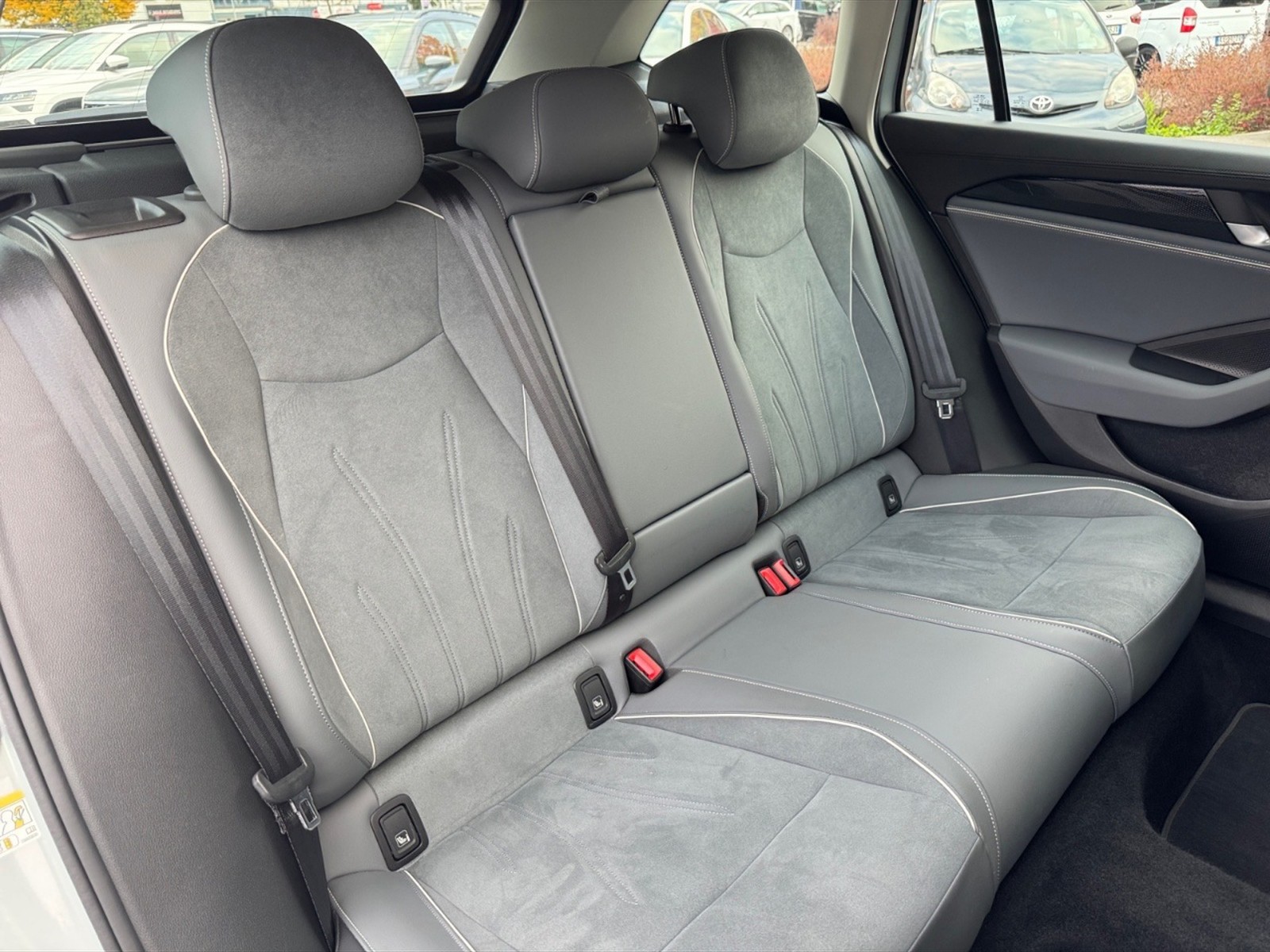 Volkswagen Passat 2.0 tdi scr business 150cv dsg - 10