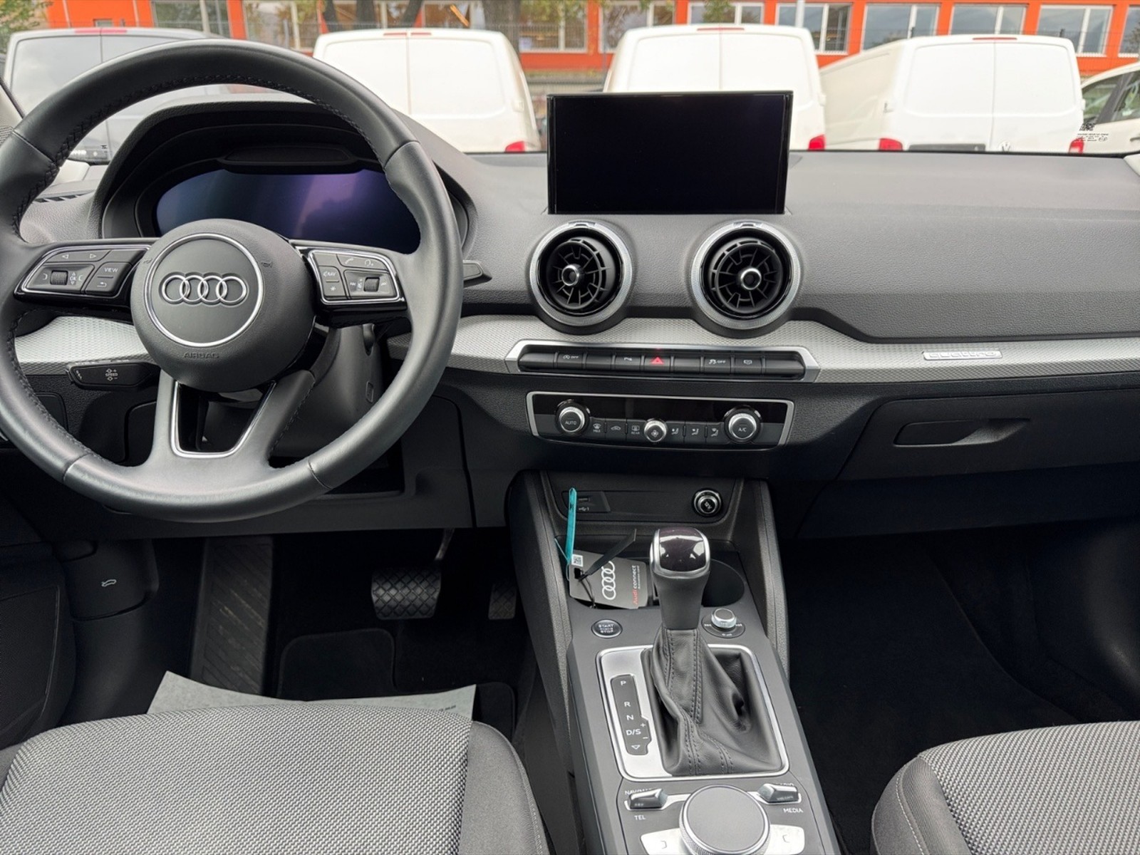 Audi Q2 35 2.0 tdi s line edition quattro s-tronic - 6