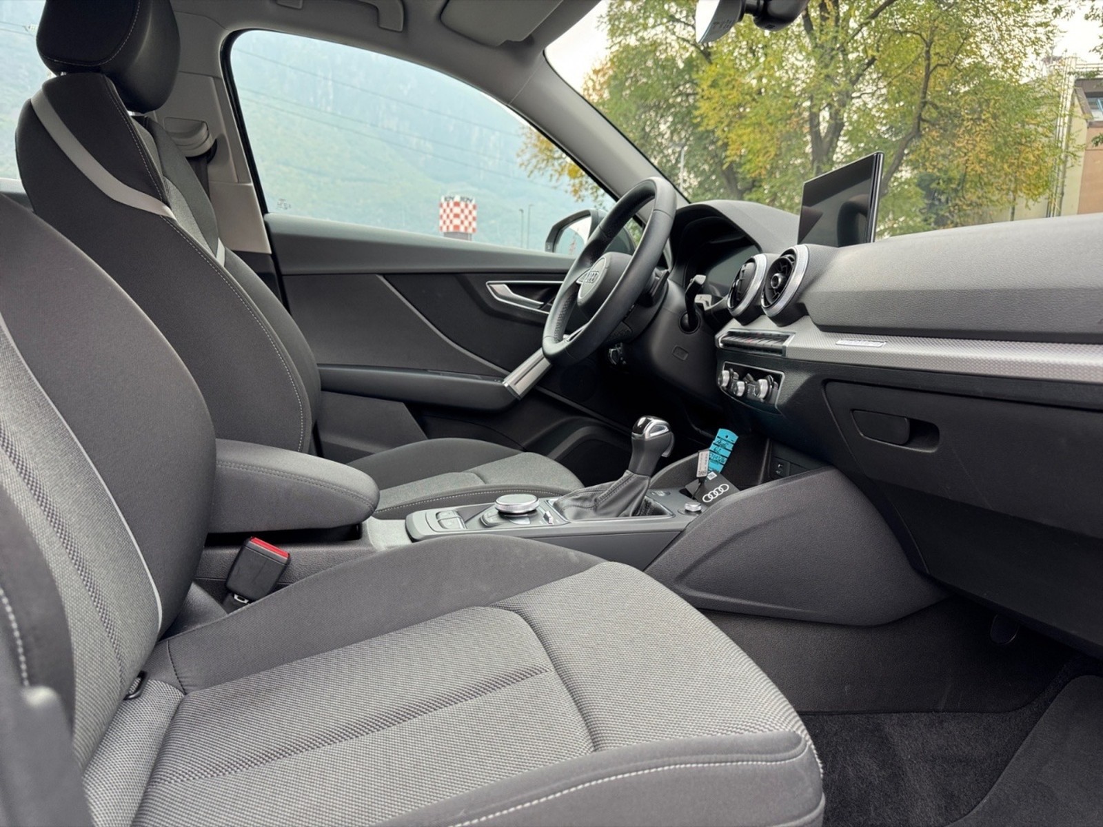Audi Q2 35 2.0 tdi s line edition quattro s-tronic - 8