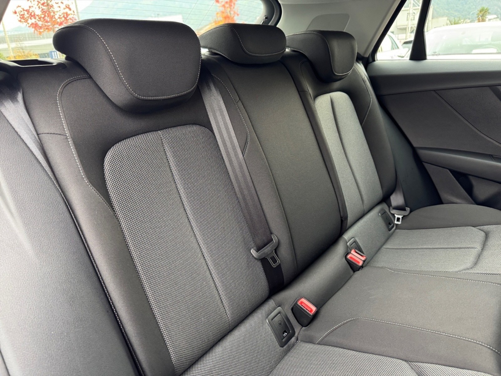 Audi Q2 35 2.0 tdi s line edition quattro s-tronic - 9