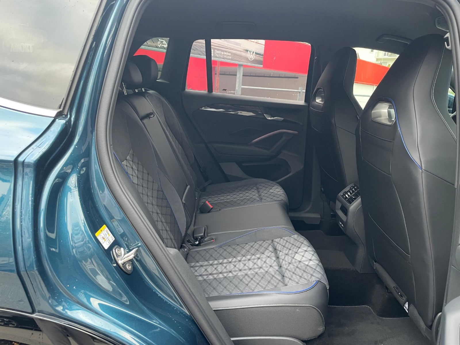 Volkswagen Tiguan 2.0 tdi r-line 4motion 193cv dsg - 10