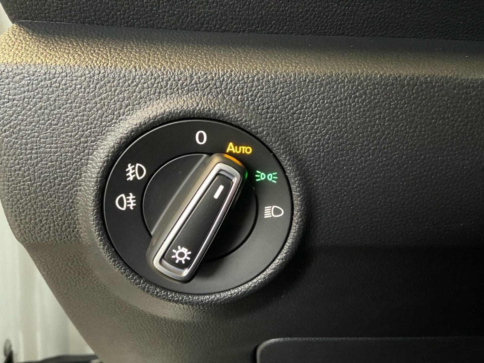 Volkswagen T-Roc 1.5 tsi sport - 16