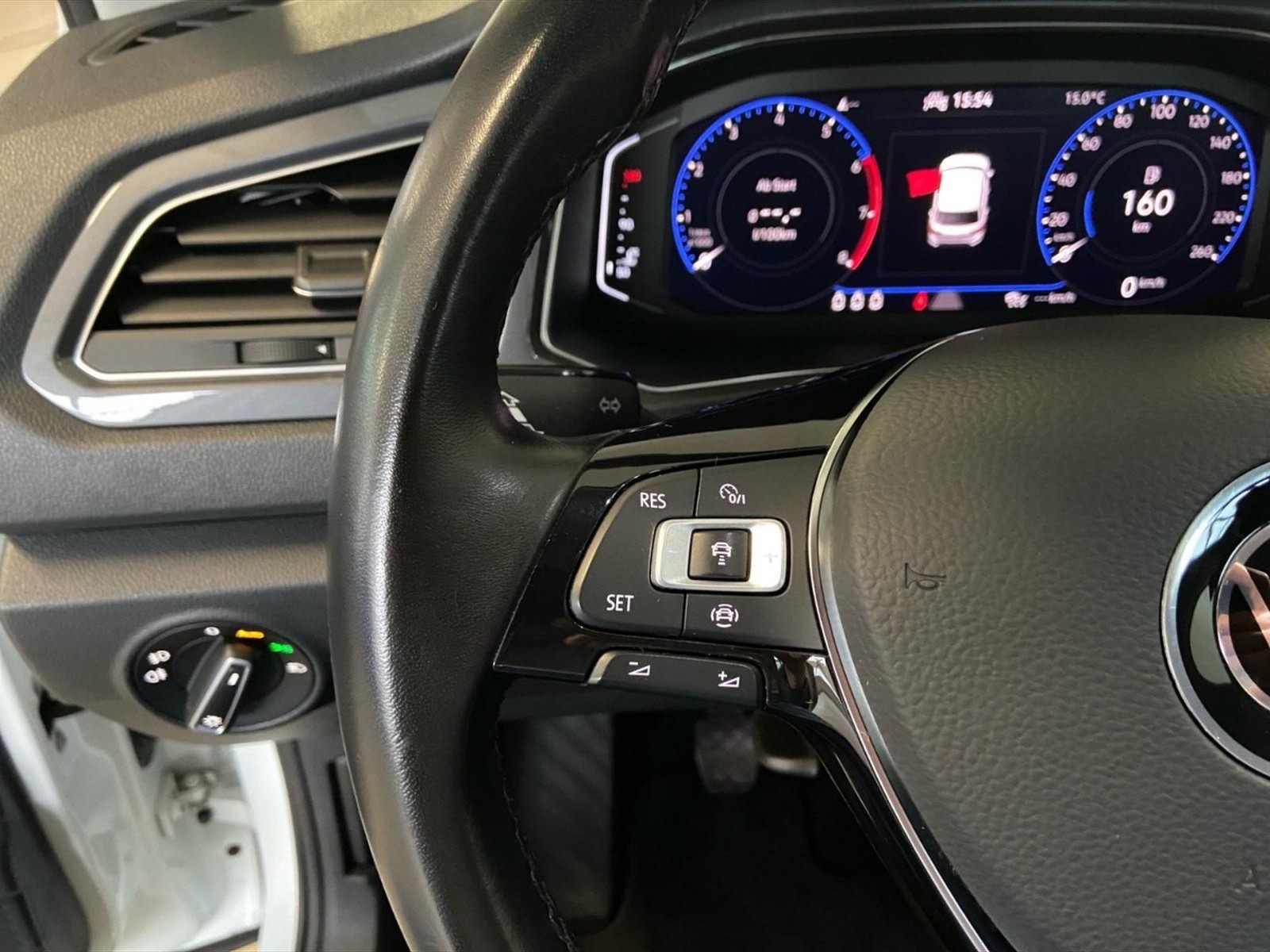 Volkswagen T-Roc 1.5 tsi sport - 17